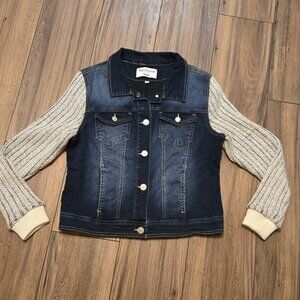 424. Juniors WALLFLOWER The Dreamer Fit Denim Jacket Size XL Like New